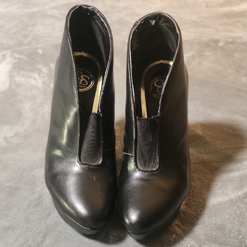 Jessica Sleek Black Ankle Booties